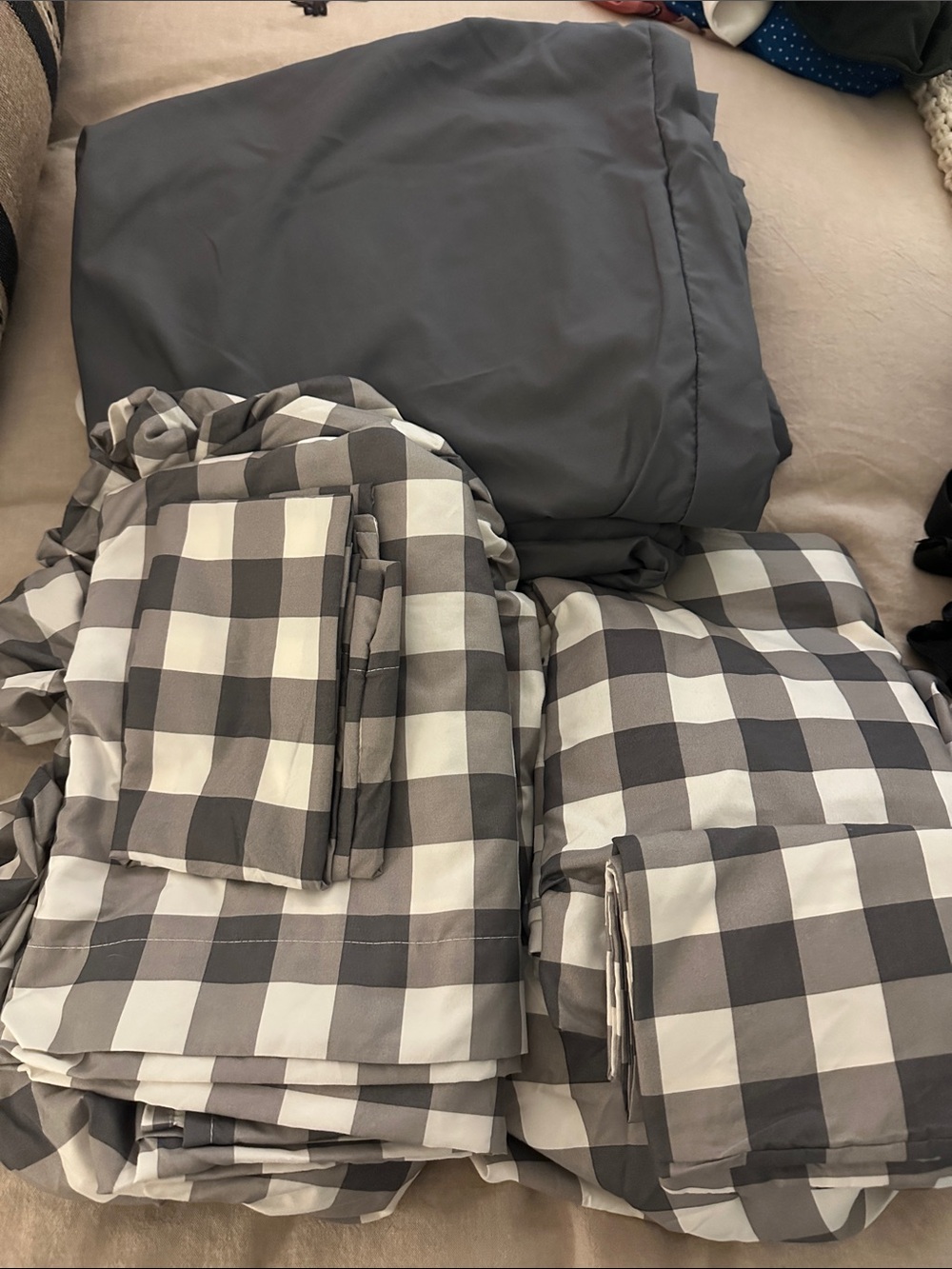 Twin XL Sheet Set and Duvets